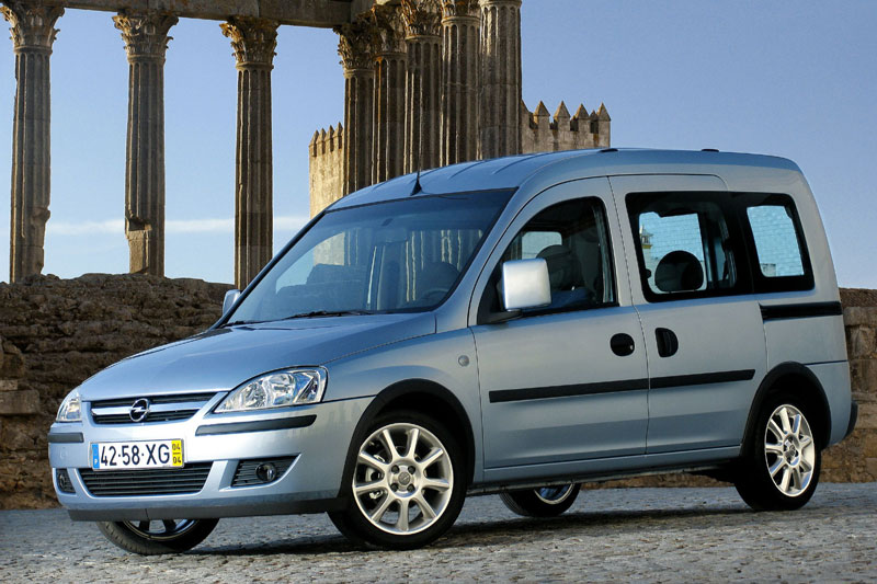 Opel Tour 1.4-16V Tour 2006 - voorkant