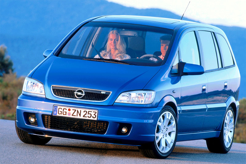 Opel Zafira 2.0-16V OPC 2002 - voorkant