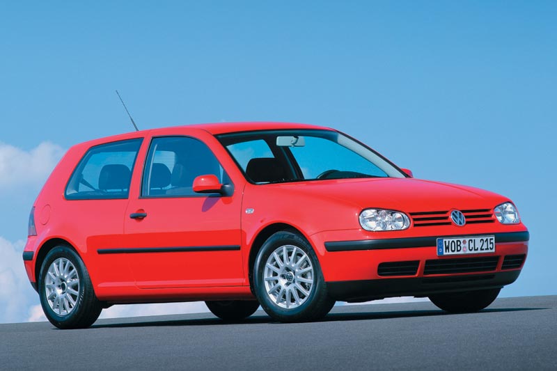 Volkswagen Golf 2.3 V5 Highline 2002 - voorkant