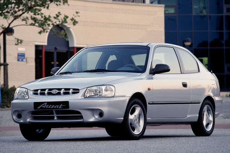 Hyundai Accent 1.3i LS 2003 - voorkant