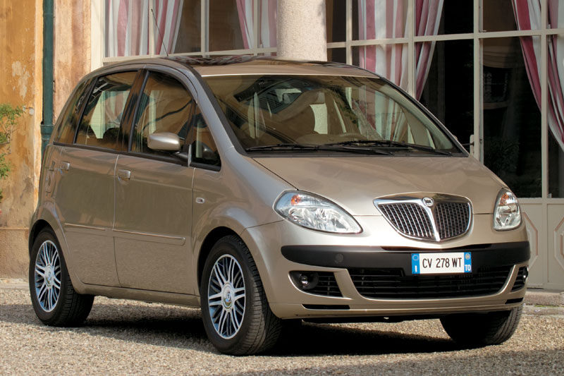 Lancia Musa 1.4-16V Platino 2005 - voorkant