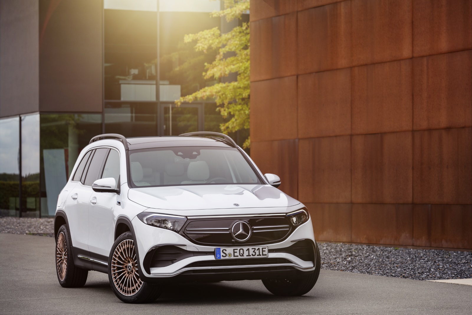 Foto van Mercedes-Benz Eqb