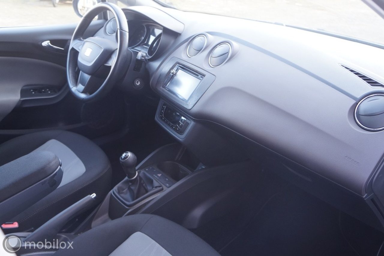 Foto van Seat Ibiza ST