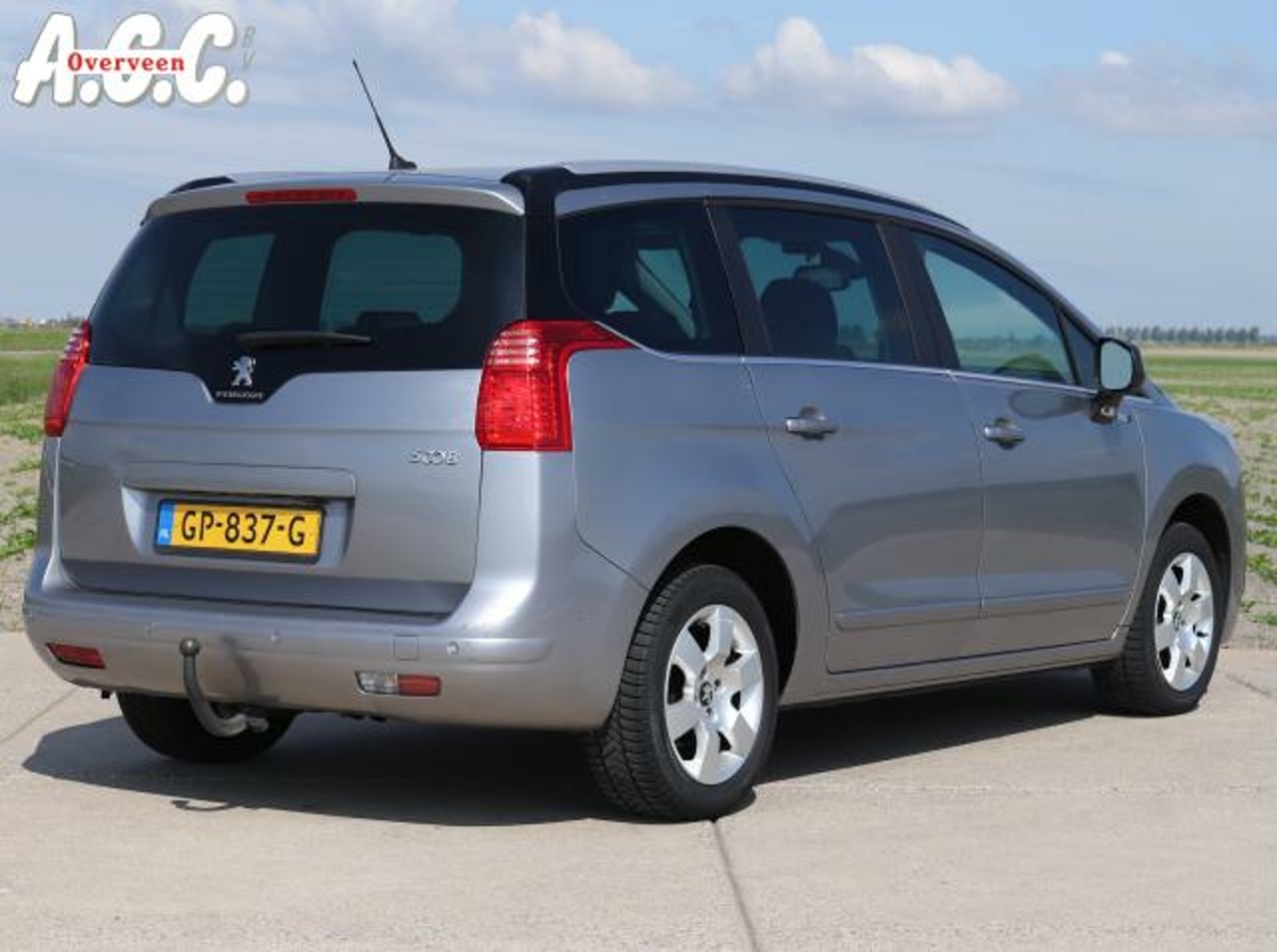 Foto van Peugeot 5008