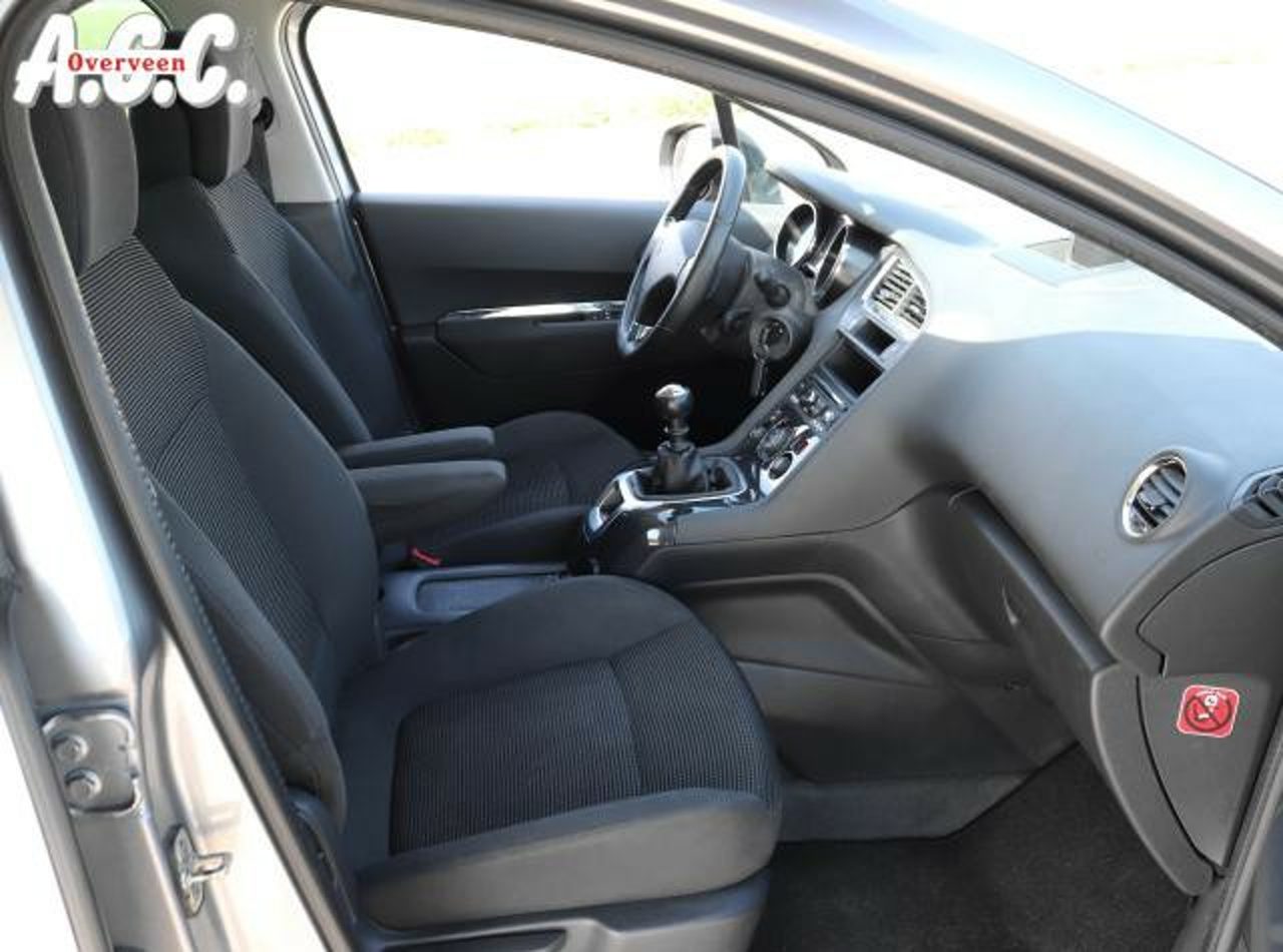 Foto van Peugeot 5008