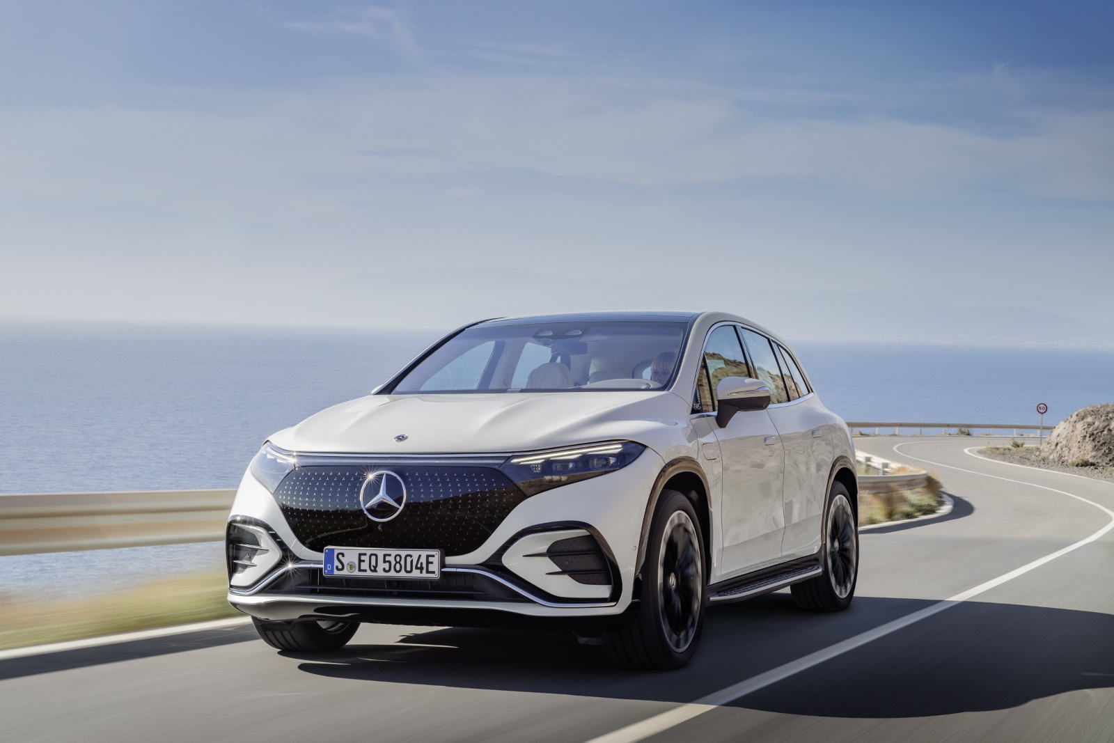 Mercedes-Benz Eqs Suv 500 4M AMG Line 2023 - voorkant