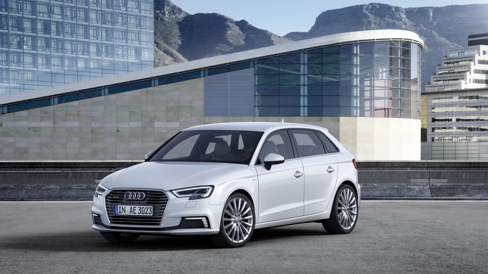 Audi A3 Sportback 40 e-tron  Adv Sp 2020 - voorkant