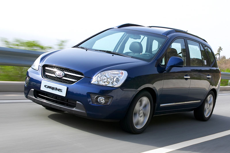 Kia Carens 2.0 CVVT X-ecutive 2009 - voorkant