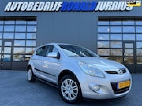 Hyundai I20 1.4i DynamicVersion 2010 - voorkant