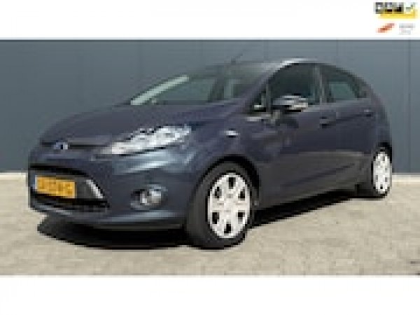 Ford Fiesta 1.4 Trend 2012 - voorkant