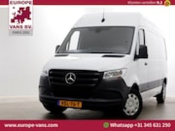 Mercedes-Benz Sprinter 215 1.9 CDI L2H2 FWD 2022 - voorkant