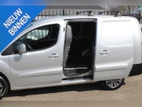 Foto van Peugeot Partner