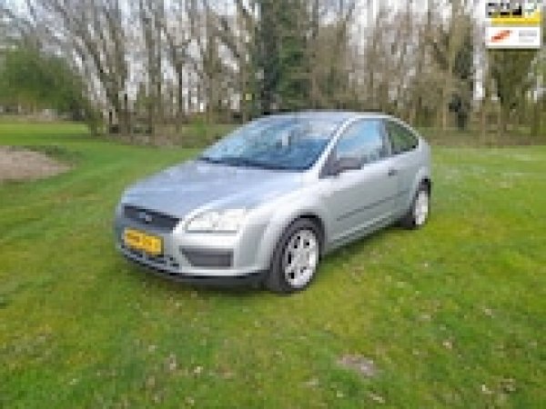 Ford Focus 1.6-16V Trend 2005 - voorkant