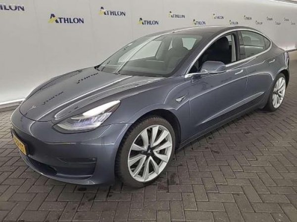 Tesla Model 3 Long Range AWD 2019 - voorkant