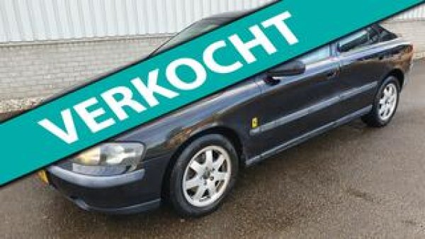 Volvo S60 2.4 2002 - voorkant