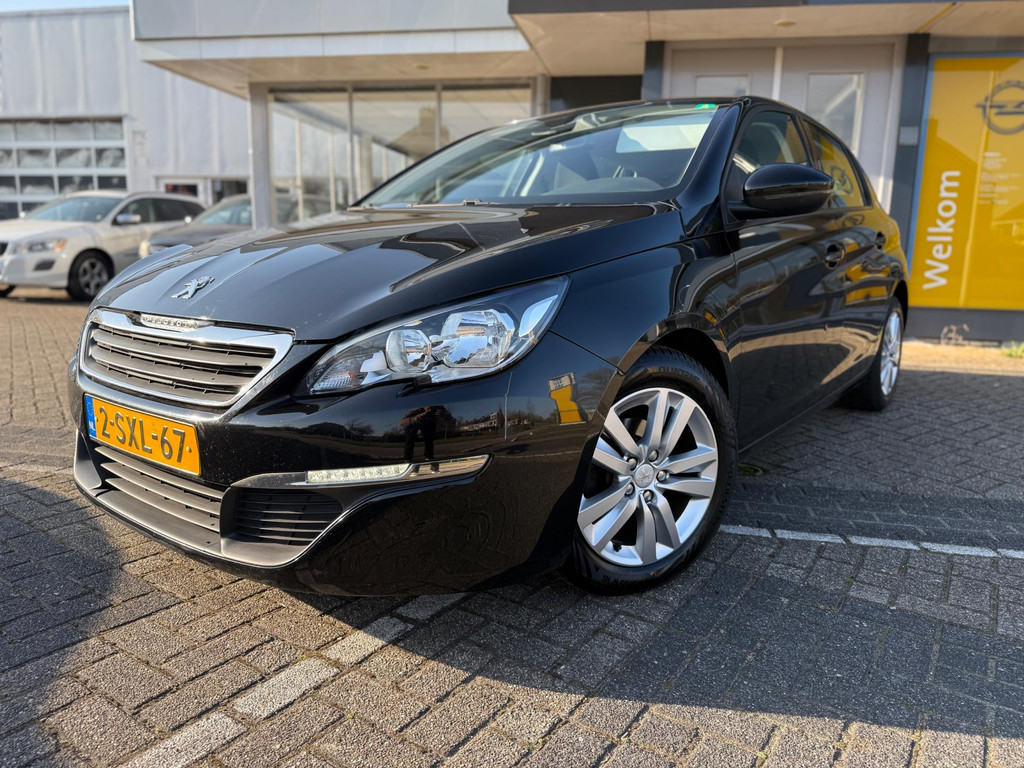 Peugeot 308 1.2 VTi Active 2013 - voorkant