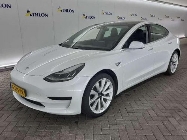 Tesla Model 3 Standard RWD Plus 60 kWh 2019 - voorkant