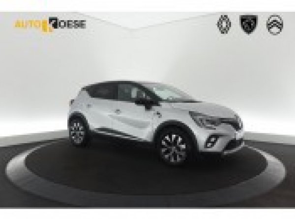 Renault Captur 1.3 TCe 140 R.S. Line 2023 - voorkant