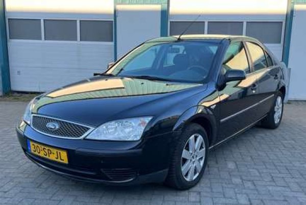 Ford Mondeo 1.8-16V Trend 2006 - voorkant