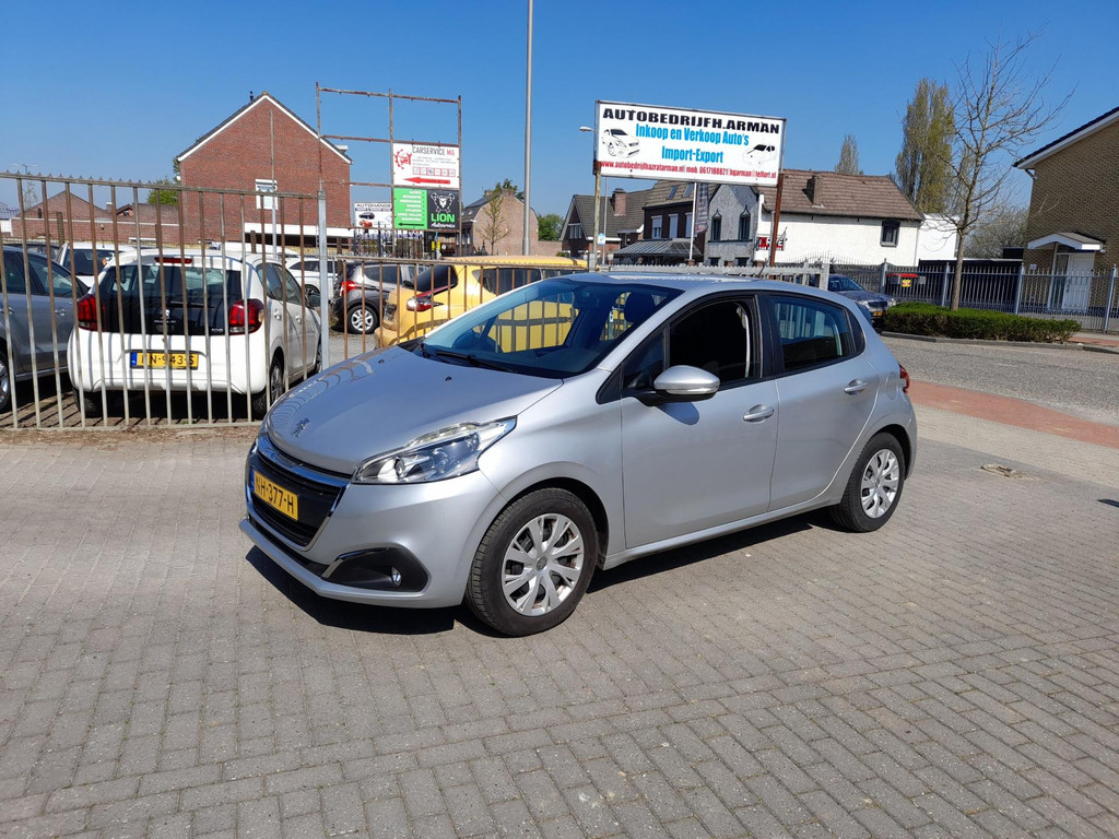 Peugeot 208 1.2 PureTech Blue Lion 2017 - voorkant
