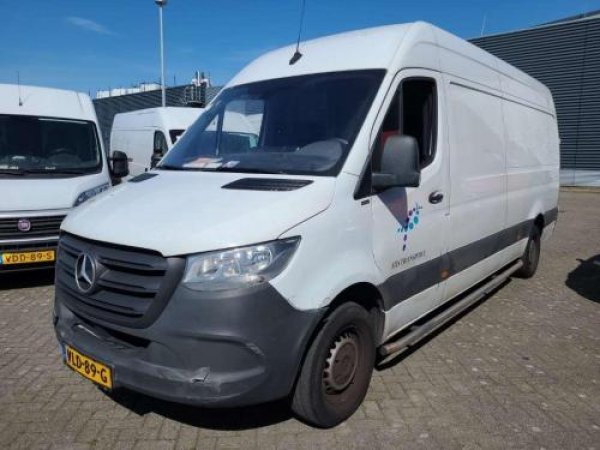 Mercedes-Benz Sprinter 311 2.2 CDI L3H2 2021 - voorkant