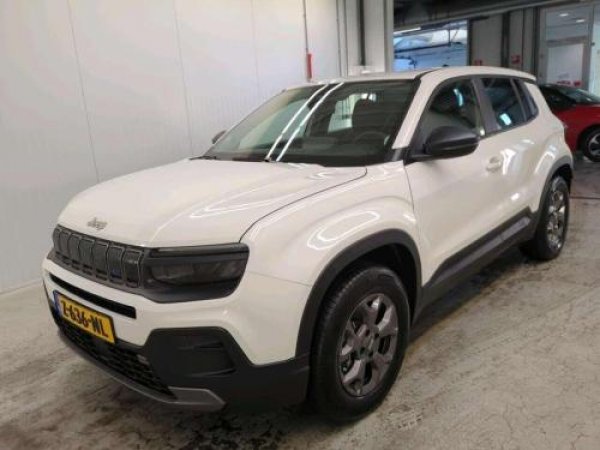 Jeep Avenger Longitude 2024 - voorkant