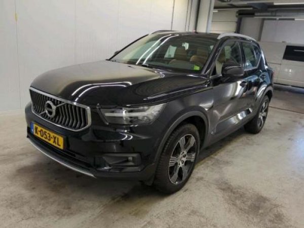 Volvo XC40 2.0 B4 Inscription 2021 - voorkant