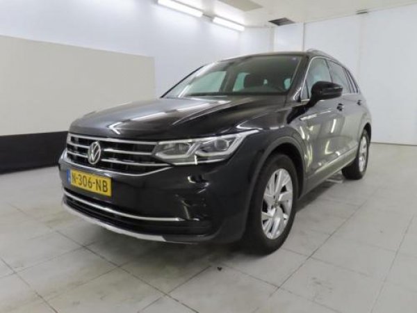 Volkswagen Tiguan 1.5 TSI Elegance 2021 - voorkant