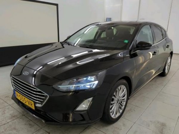 Ford Focus 1.0 EcoBoost Titanium Business 2020 - voorkant