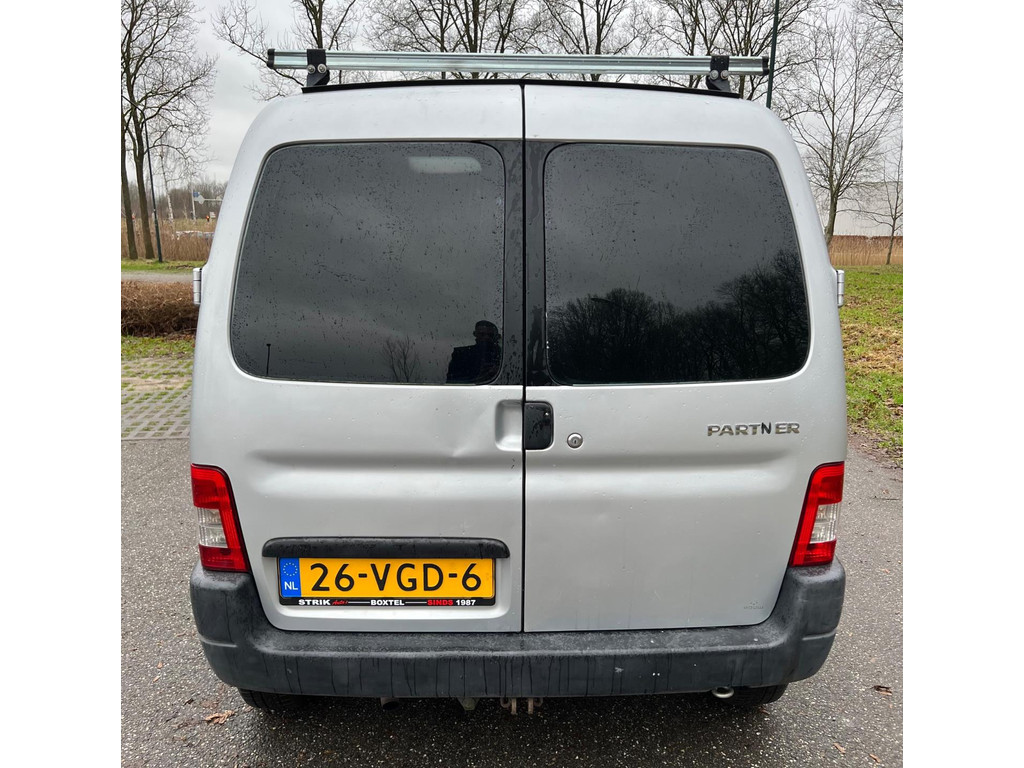 Foto van Peugeot Partner