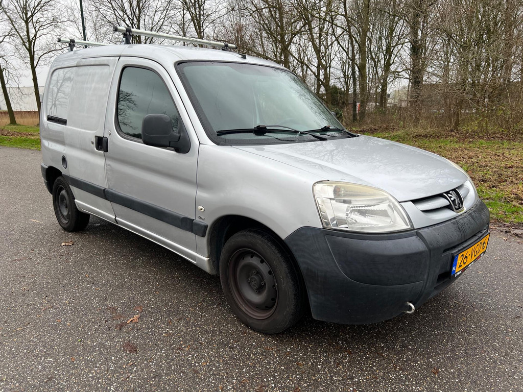 Foto van Peugeot Partner