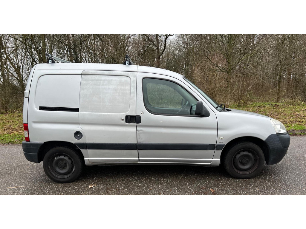 Foto van Peugeot Partner
