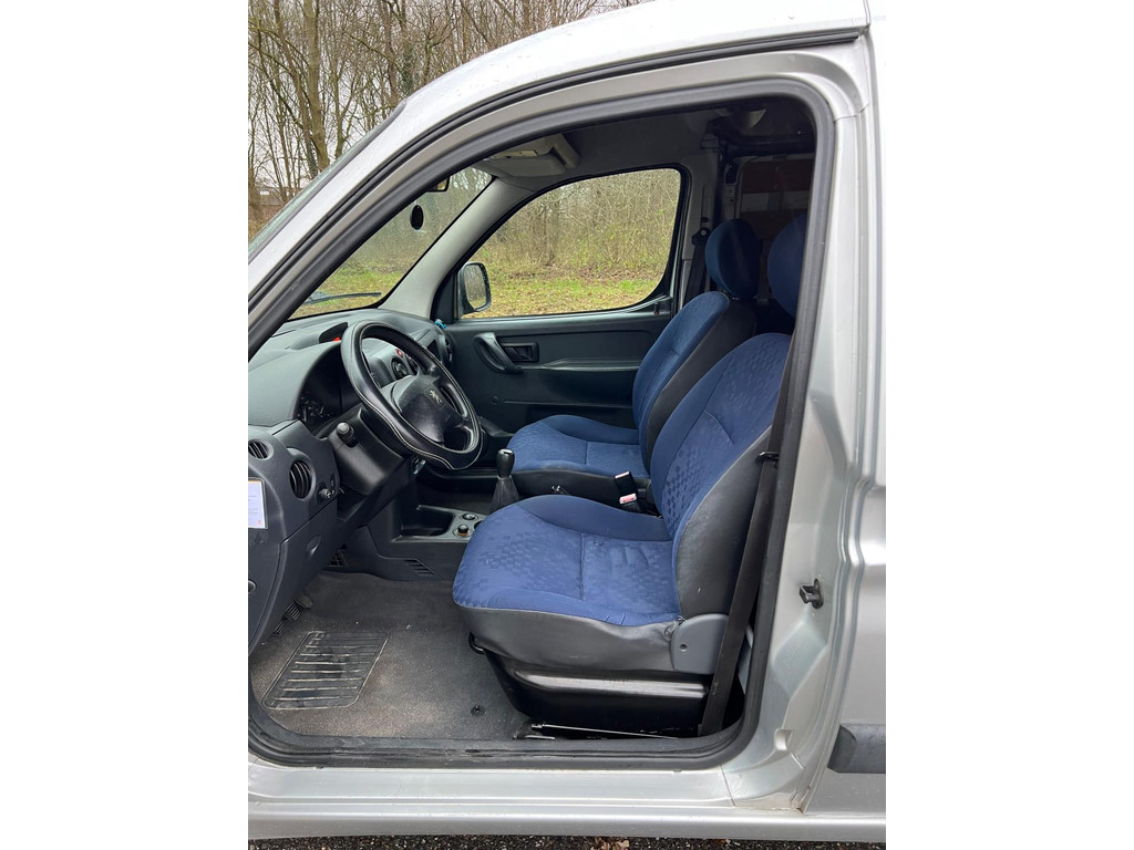 Foto van Peugeot Partner