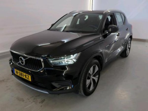 Volvo XC40 1.5 T5 Twin Engine Momentum Pro 2020 - voorkant