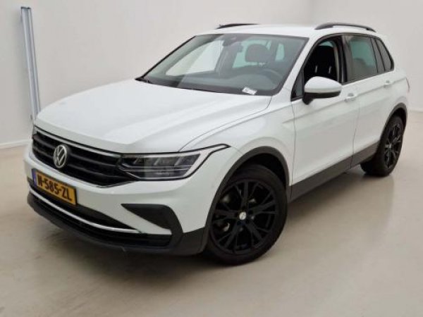Volkswagen Tiguan 1.5 TSI Life Business 2021 - voorkant