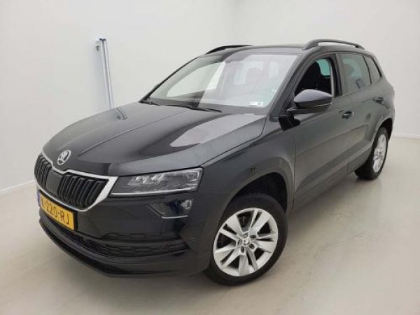 Skoda Karoq 1.0 TSI Business Edition 2021 - voorkant