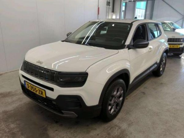 Jeep Avenger Longitude 2024 - voorkant