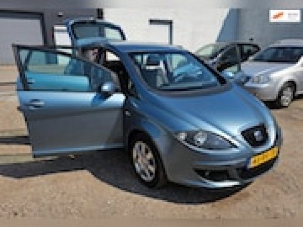 Seat Altea 1.6 Stylance 2005 - voorkant