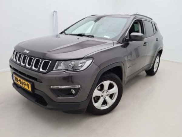 Jeep Compass 1.4 MultiAir Longitude 2019 - voorkant