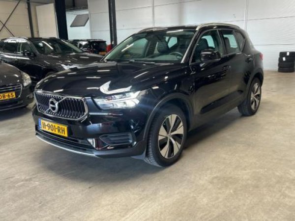 Volvo XC40 1.5 T5 Twin Engine Momentum Pro 2020 - voorkant