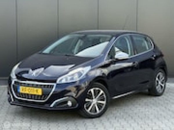 Peugeot 208 1.2 PureTech Allure 2017 - voorkant