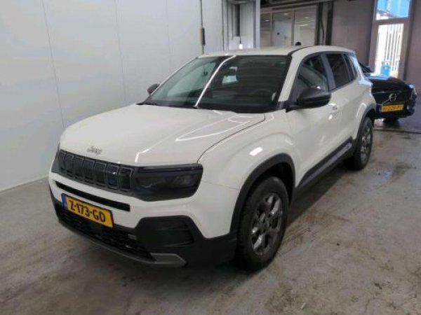 Jeep Avenger Longitude 2024 - voorkant