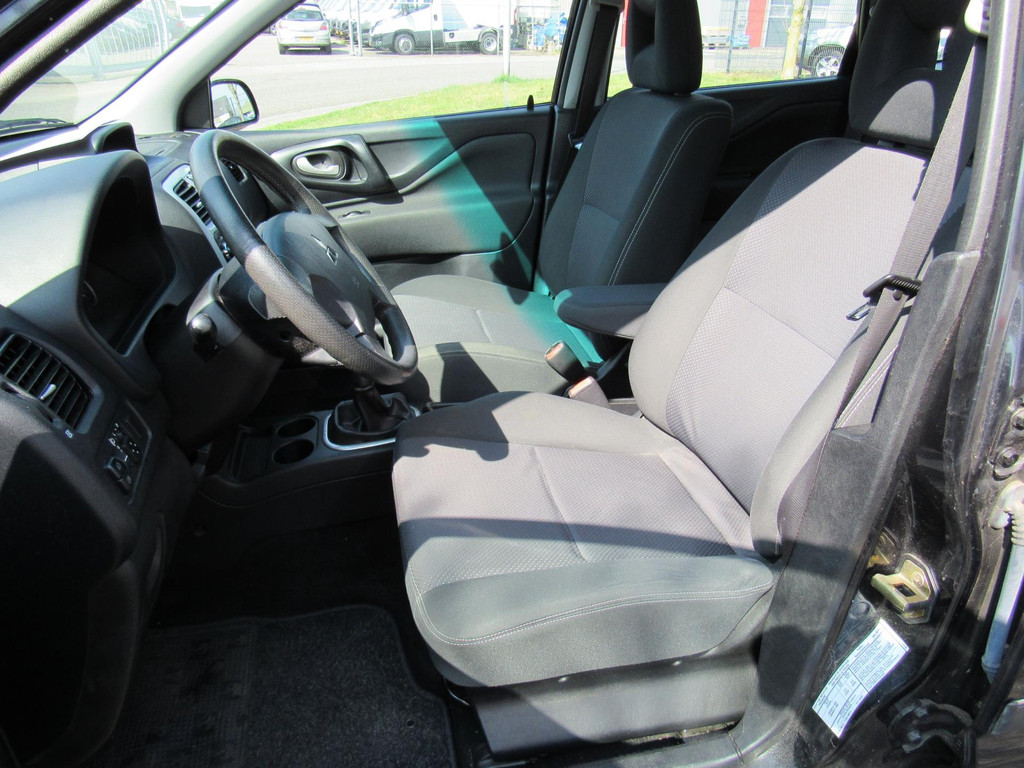 Foto van Mitsubishi Space Star