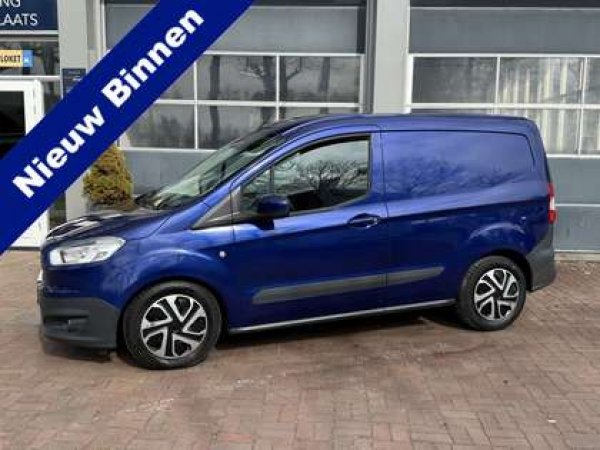 Ford Transit Courier 1.5 TDCI Trend 2017 - voorkant
