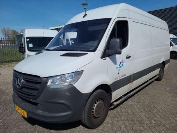 Mercedes-Benz Sprinter 311 2.2 CDI L3H2 2021 - voorkant