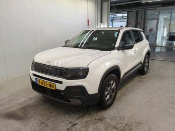 Jeep Avenger Longitude 2024 - voorkant