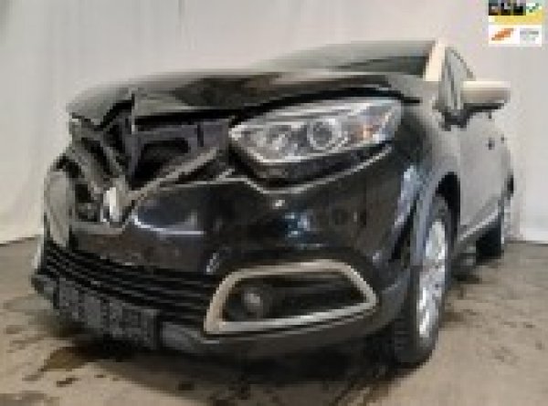 Renault Captur 1.5 dCi Dynamique 2016 - voorkant