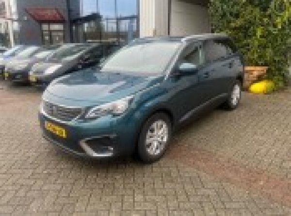 Peugeot 5008 1.2 PureTech Blue Lease Executive 2019 - voorkant