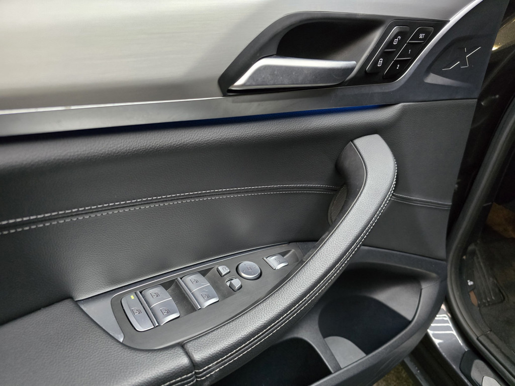 Foto van BMW Ix3