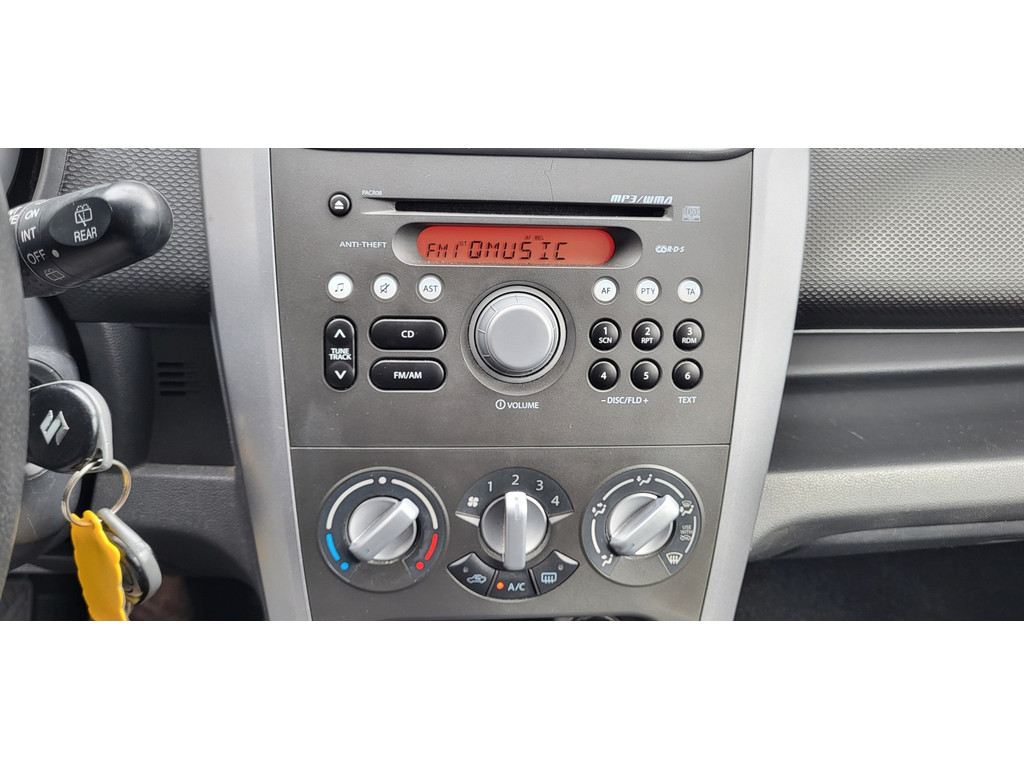 Foto van Suzuki Splash